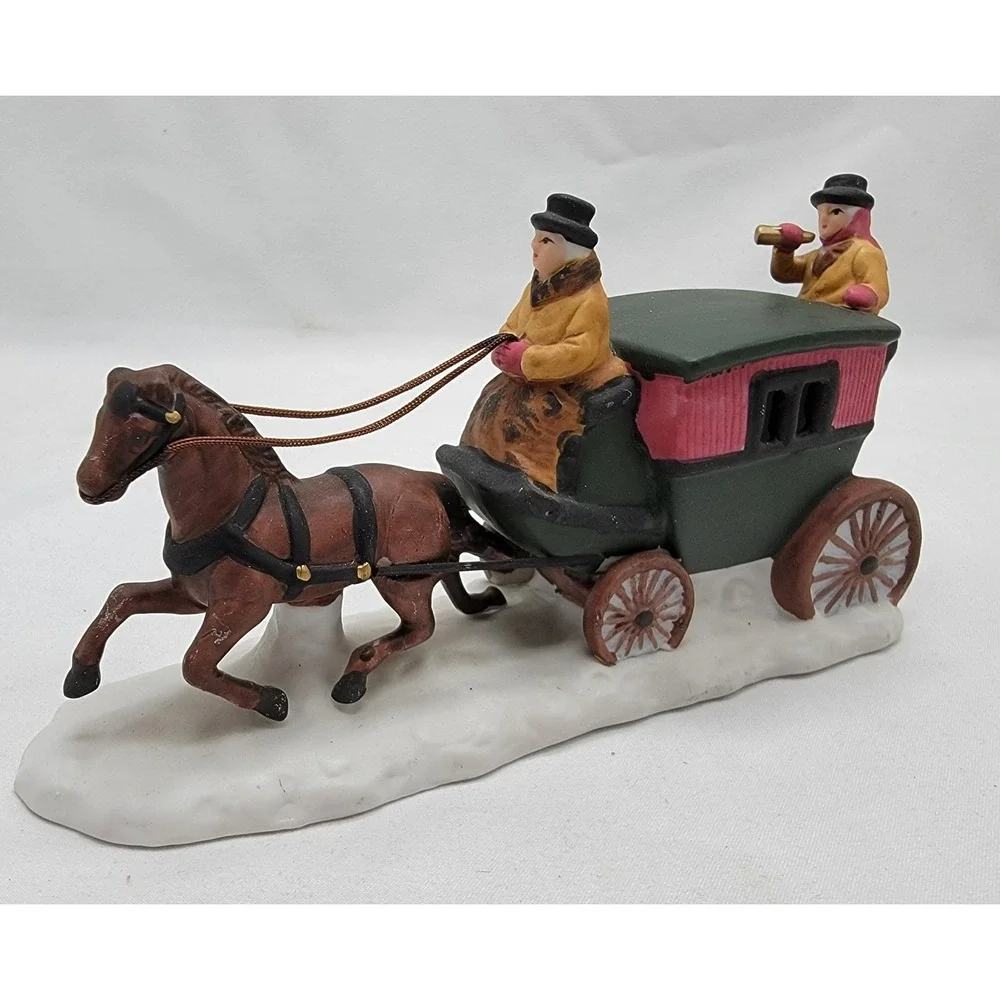 Dept 56 Dover Coach Horse/Carriage & Carolers Heritage Village Collection